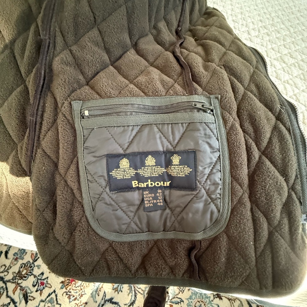 Barbour Quilted Vest in Olive Green Sz. 12 - Picture 6 of 6